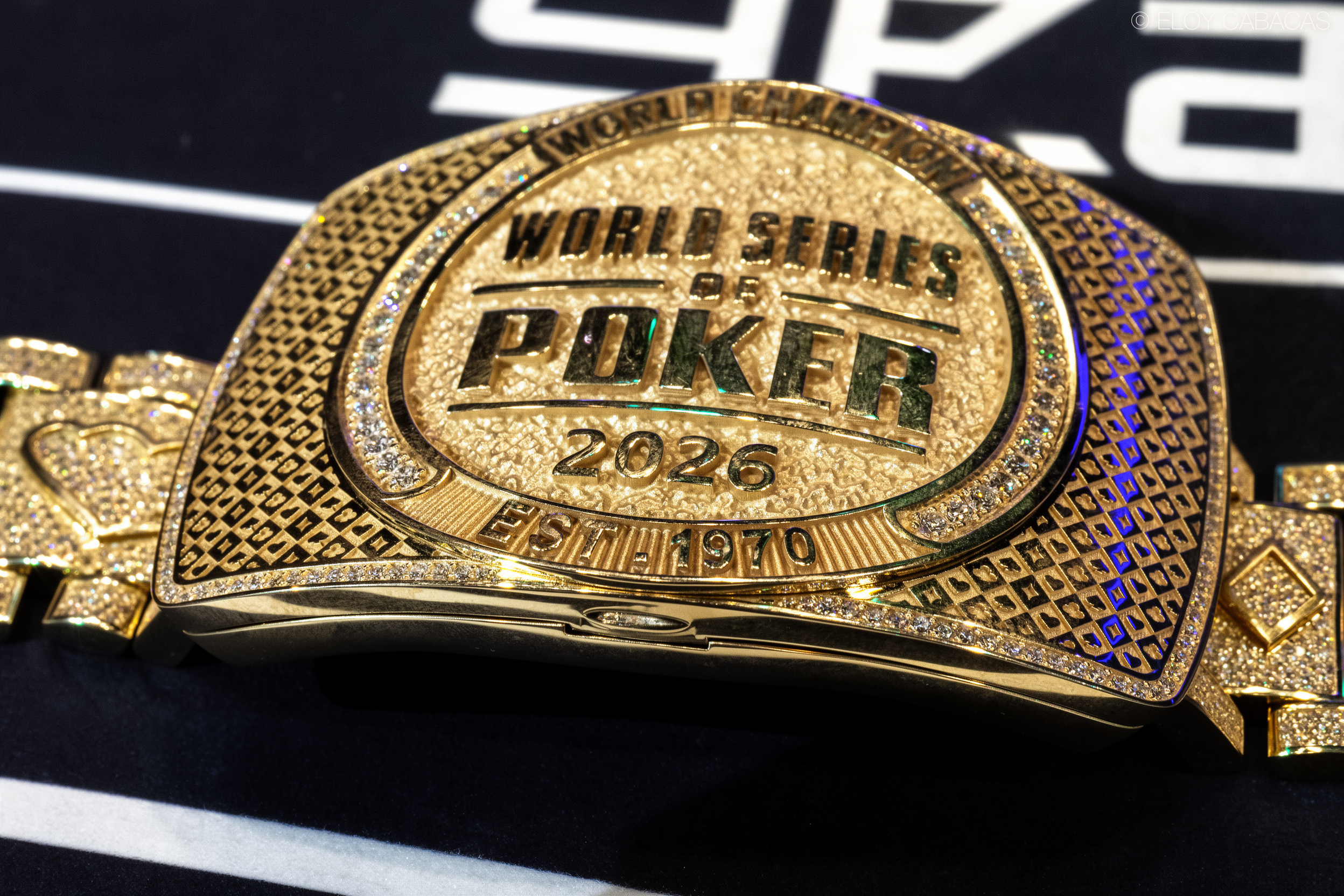 WSOP 主赛事首日淘汰战：六高底牌玩家豪赌全军覆没的心理博弈解析 - AG真人官网 - AG真人